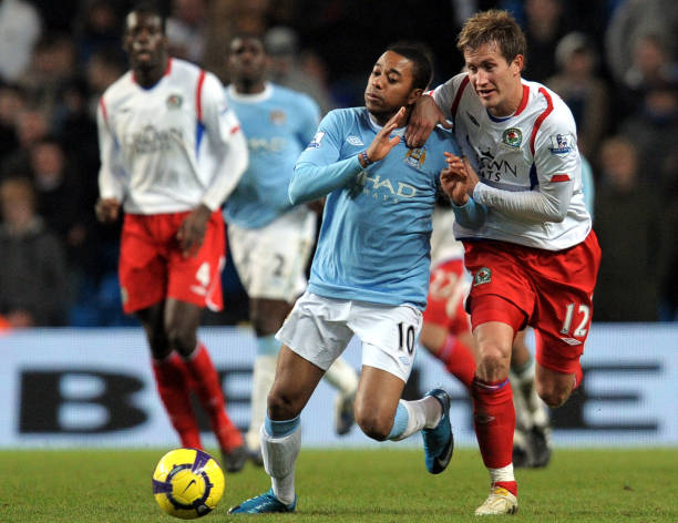 的边路进攻 的边路进攻