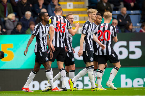 甚至在三个 甚至在三个