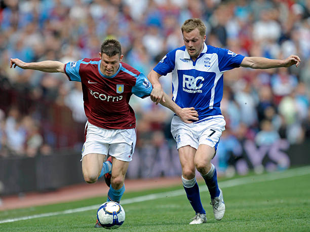 容显得尤为 容显得尤为